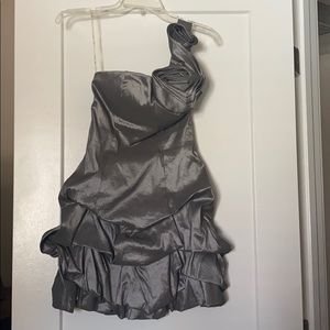 Grayish/silver, sleeveless mini cocktails dresss